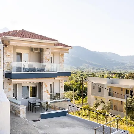 Onites Elegant Apartment *